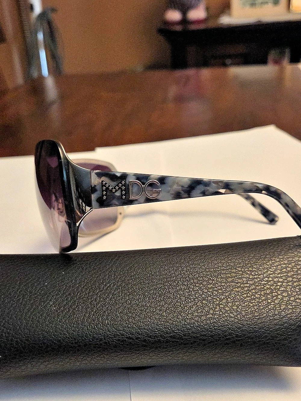 Dolce & Gabbana Madonna Women's Oversized Sunglasses in Black & Purple Like New - Picture 4 of 10